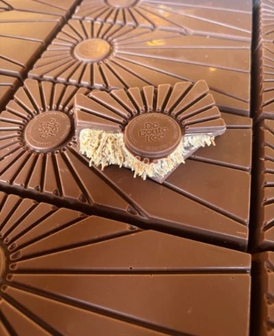 Deluxe reep | Hazelnoot Crunch melkchocolade - Image 4